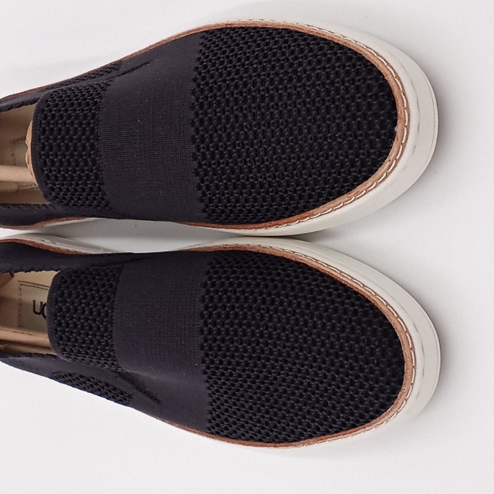 UGG Sammy Slip-On Knit Sneakers Black 10M - Picture 6 of 12